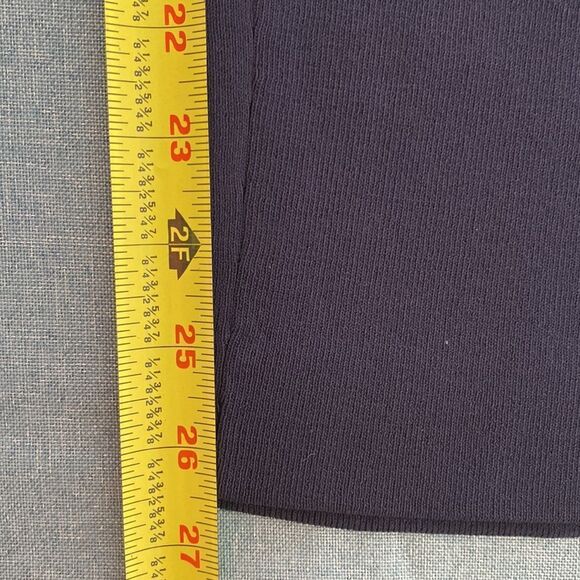 Chico’s navy blue straight leg stretchy cropped pants - Picture 8 of 9
